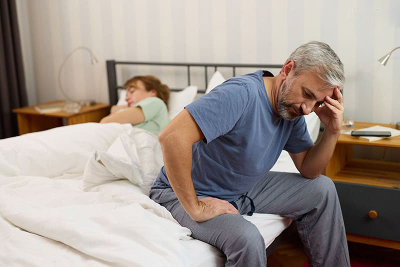 Lối sống ít vận động, thừa cân, thiếu ngủ, căng thẳng kéo dài khiến giảm testosterone
