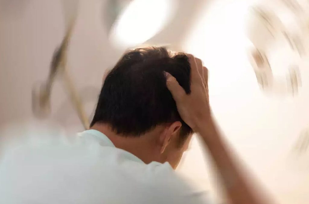 Viagra sẽ có một số tác dụng phụ như đau đầu, chóng mặt 